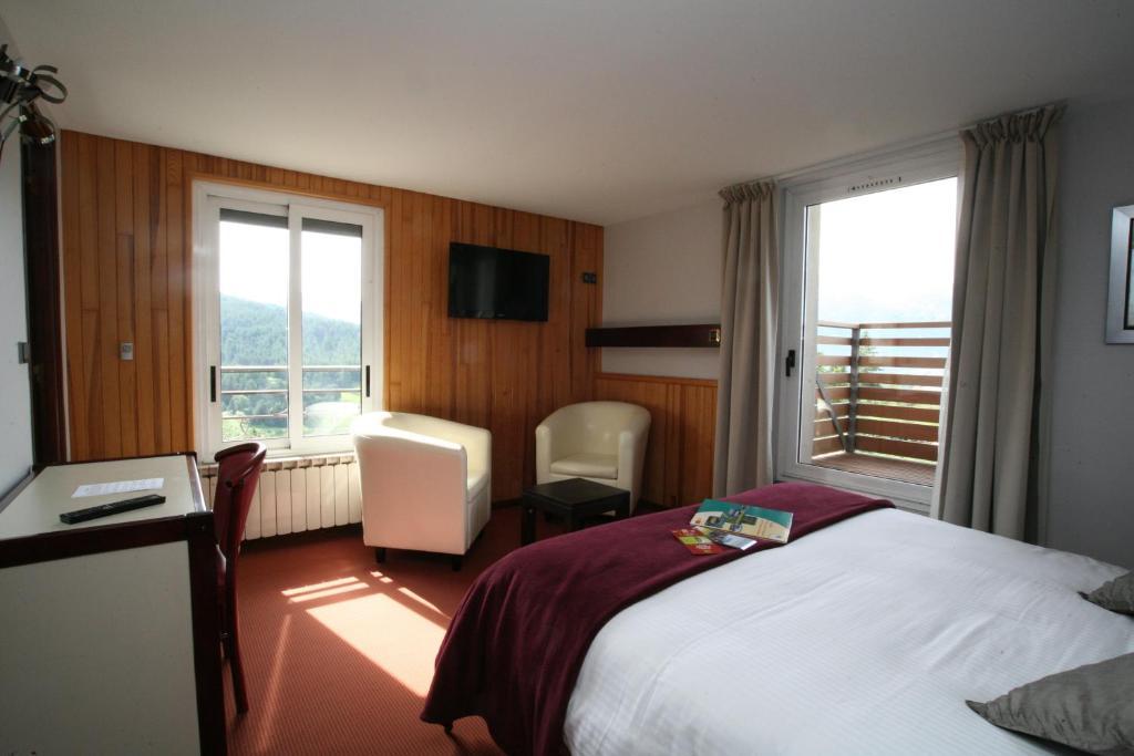 Hotel Corrieu La Llagonne Стая снимка