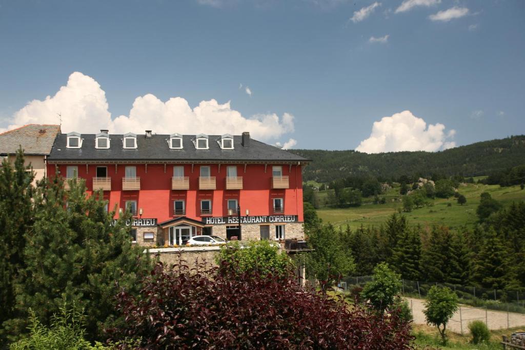 Hotel Corrieu La Llagonne Екстериор снимка